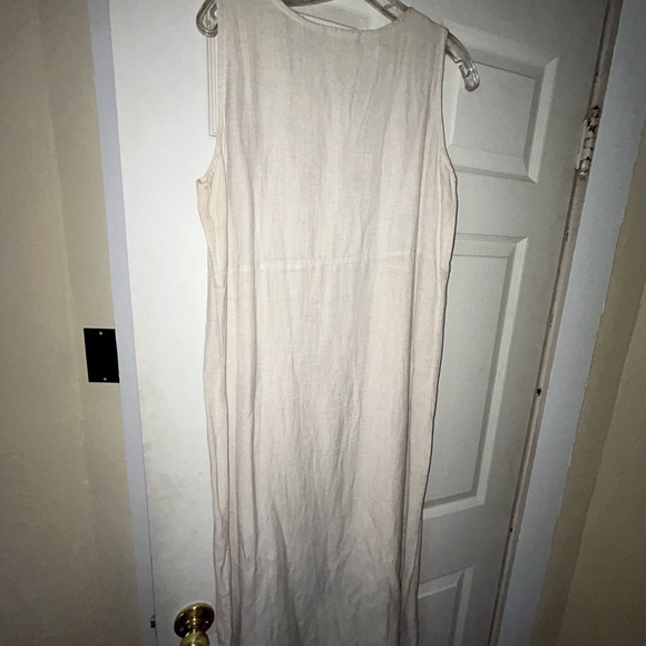 Beige sleeveless summer maxi dress - Picture 5 of 6